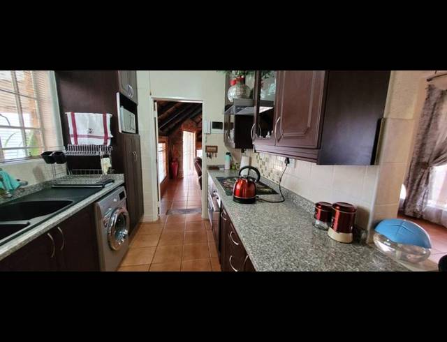 5 BEDROOM HOUSE FOR SALE IN BRACKENDOWNS